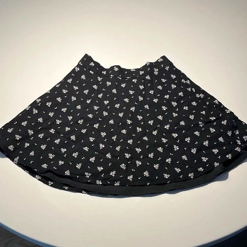 Abercrombie kids floral mini skirt